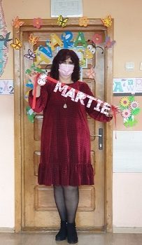 La mulți ani, doamnelor!