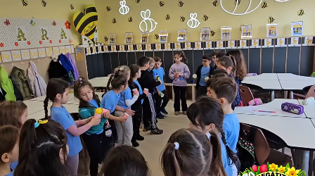 Un joc de energizare în Clasa BeeSmart!